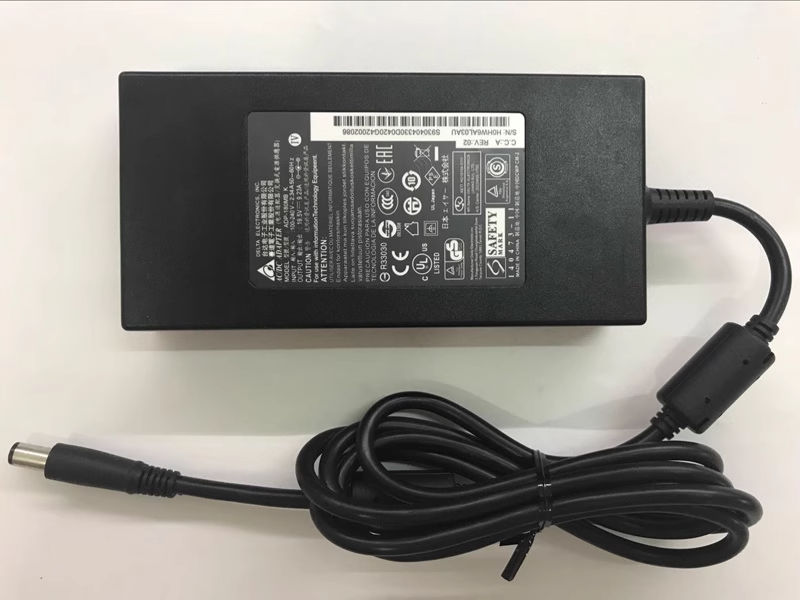 Adattatore CA Delta ADP-180MB  - Laptop Charger recensione e prezzo